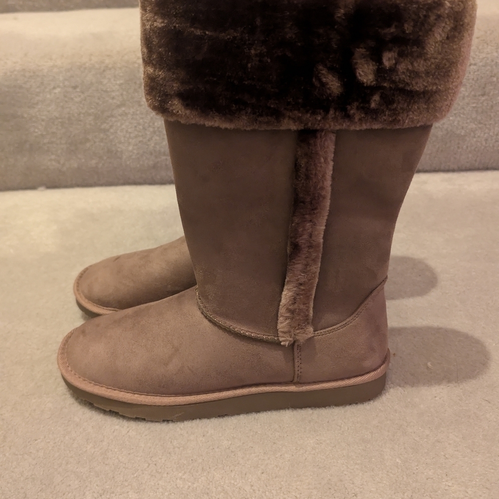 Cozy Brown Fur-Lined Boots